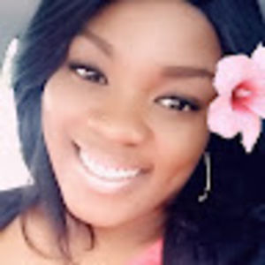 Meet your Posher, Naromy